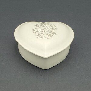 Pfaltzgraff Heirloom Trinket Box Heart Shaped Lidded Dish Jewelry Box